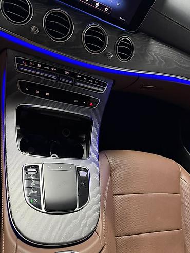 300 000: Mercedes-Benz E-Class: 2023 г., 2 л, Автомат, Бензин, Седан — 8