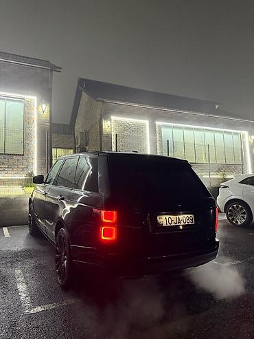 Land Rover: Range Rover SUV - Kuzov: Qara rəng, tam ölçülü lüks SUV - Sürətlər — 1