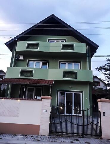 Kuće: 264 kv. m, 5 soba