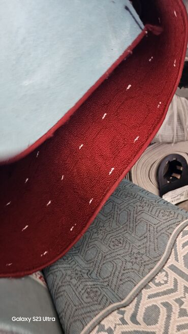 Бильярдные столы: Продаем ковролины для бильярдных клубов. в наличии. писать строго — 5