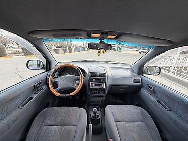 Toyota: Toyota Picnic: 1997 г., 2 л, Механика, Бензин, Минивэн — 10