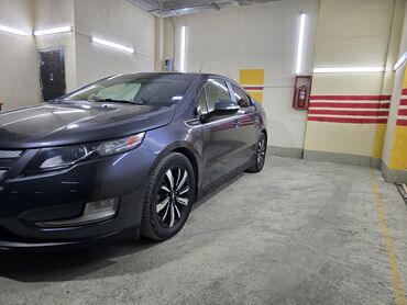 Chevrolet: Chevrolet Volt: 2013 г., 1.4 л, Вариатор, Электромобиль, Хэтчбэк