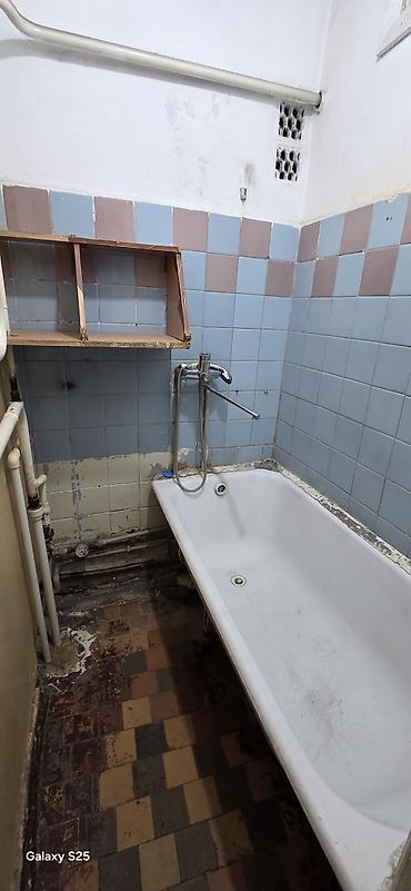 квартира куренкеева: 1 комната, 30 м², Индивидуалка, 2 этаж, Требуется ремонт — 10