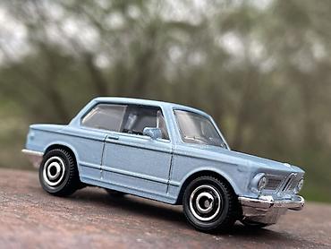 1 dollar: Məhsul: Kolleksiya üçün metal die-cast mini avtomobillər dəsti — 10