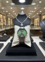 Ručni satovi: Cena:2500din
(Bez kutije) — 28