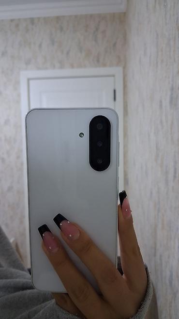 Мобильные телефоны и аксессуары: Samsung Galaxy A26 5G, цвет - Белый — 4