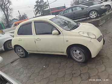 lf sonata: Nissan March: 2004 г., 1.3 л, Бензин, Универсал — 4