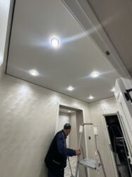 Натяжной потолок: Натяжной потолок Глянцевое, Матовое, 3D потолки Гарантия, Бесплатная консультация, Бесплатный замер — 12