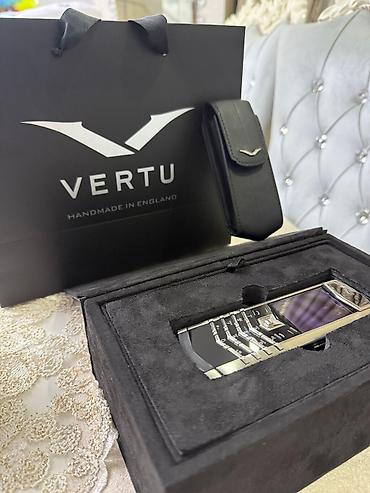vertu aster: Vertu Signature Touch, 4 GB, rəng - Gümüşü, Düyməli — 5