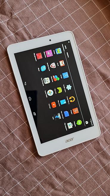 Tableti: Acer Iconia tablet – bela prednja strana, srebrna zadnja maska sa — 9