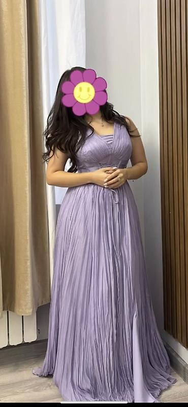 - Məhsul: Uzun gecə/libas - Rəng: Lavanda-bənövşəyi - Model: Dərin