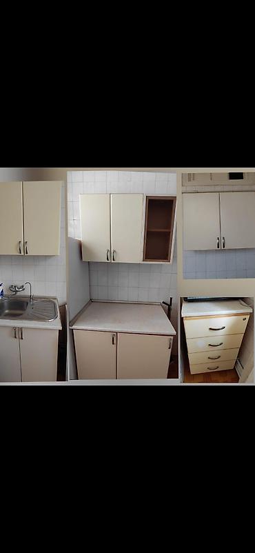Mətbəx mebel dəsti – krem rəngdə, tutacaqları metal Tərkibi: - 3 ədəd