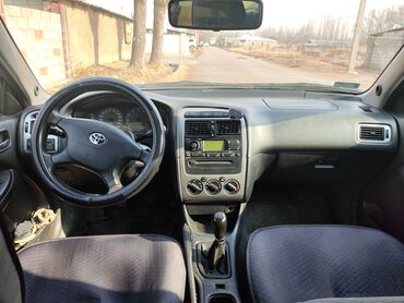 авто рассрочка без первоначального взноса: Toyota Avensis: 2002 г., 1.6 л, Механика, Бензин, Седан