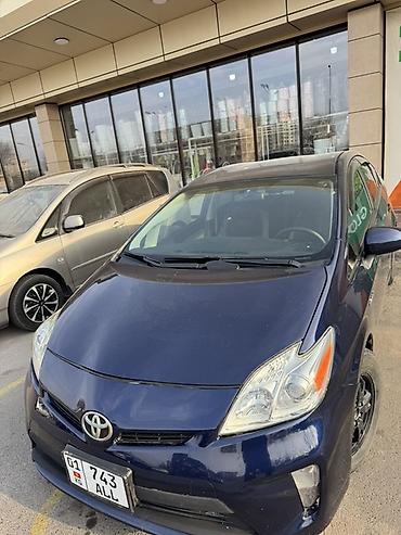 Toyota: Toyota Prius: 2015 г., 1.8 л, Вариатор, Гибрид, Хэтчбэк — 11