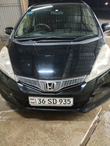 fit ge: Honda Fit: 2011 г., 1.3 л, Вариатор, Бензин, Универсал