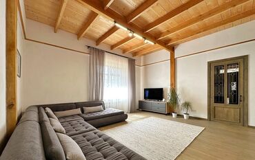 продаю дом участок село достук конечная 7 автобус: Дом, 140 м², 3 комнаты, Агентство недвижимости, Дизайнерский ремонт