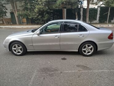 Mercedes-Benz: Mercedes-Benz E-Class (W211) sedan - Gümüş rəng, 4 qapı, klassik — 9