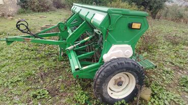 Toxum səpənlər: İli 2009 satişi 2010 du 12900 saat işləyib sezina işləyir rel aliclar — 7