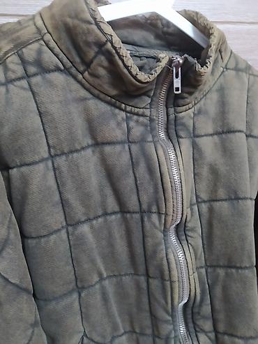 Пуховики и зимние куртки: Продаю шикарнаятеплая,новая,х/б куртка, производство Индия размер — 7