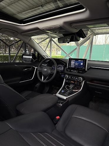Toyota: Toyota RAV4: 2020 г., 2.5 л, Автомат, Гибрид, Внедорожник — 7