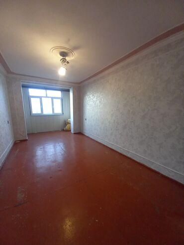 Uzunmüddətli kirayə mənzillər: Salam. Kirayə verilir. 12mkr. Sumqayıt hospitalın yanında. Leninqrad — 8