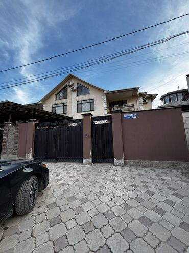 продаж дом ак босого бишкек: Таунхаус, 300 м², 5 комнат, Риэлтор, Евроремонт