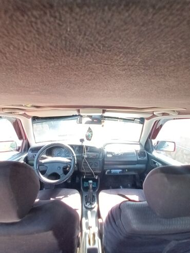 купить запчасти опель омега б: Volkswagen Vento: 1992 г., 1.8 л, Механика, Газ, Седан
