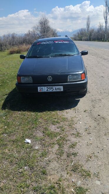 Volkswagen: Volkswagen Passat: 1992 г., 2 л, Механика, Бензин, Универсал