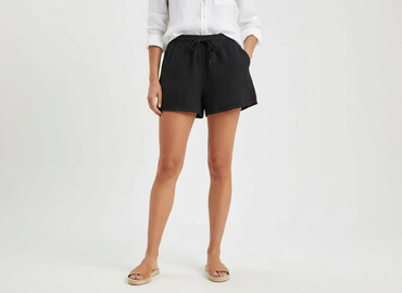 krótkie spodenki damskie plus size: Patrycja Pagas, Shorts for women, size S