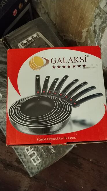 Şirniyyət qəlibləri: Tava, rəng - Bej
