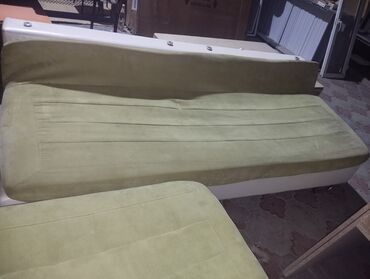 качеля для дома: Продаю диван б/у 
стоимость 3500