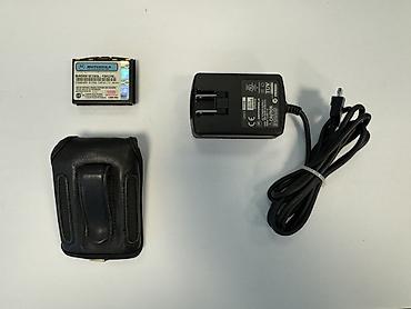 ericsson t28: Motorola StarTAC mobil telefonun kabrosu, batareyası, adapterı və — 1