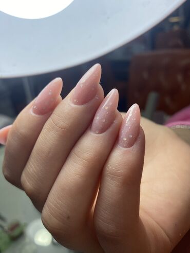 Маникюр, педикюр: Здравствуйте! Я начинающий мастер по маникюру!Обучалась 1 — 5