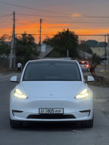 обменять автомобиль с доплатой: Tesla Model 3: 2021 г., 5.5 л, Автоматические, Электромобиль, Кроссовер