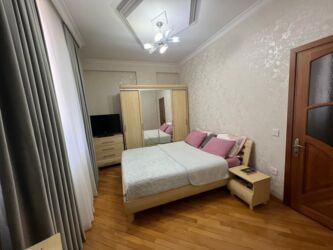 Divanlar: İkinəfərlik çarpayı, Dolab