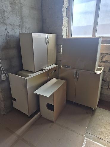 metbex skafi: Mətbəx mebel dəsti. olcusu 2.50. yaxwi veziyyetdedi. qiymetde — 5