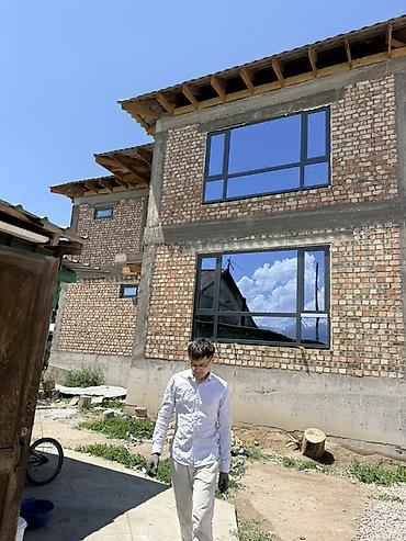 Алюминиевые окна на заказ: Алюминиевое окно на заказ, Тип окна: Панорамные, Декоративные особенности: Фрамуга, Платная установка, Без рассрочки — 18