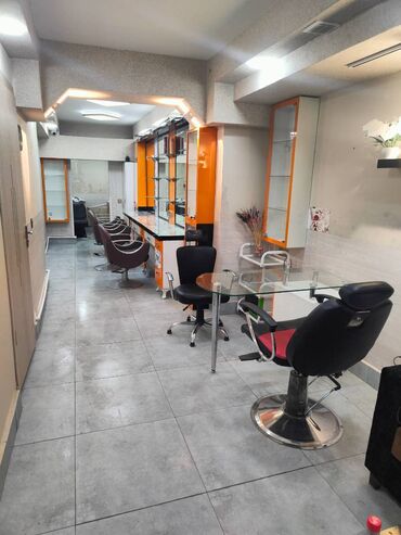 Kommersiya daşınmaz əmlakının satışı: AAAF park məcidin yanı Super təmirli tam dolu hazır biznes gözəllik -da lalafo.az — 15 Kommersiya daşınmaz əmlakının satışı: AAAF park məcidin yanı Super təmirli tam dolu hazır biznes gözəllik — 15