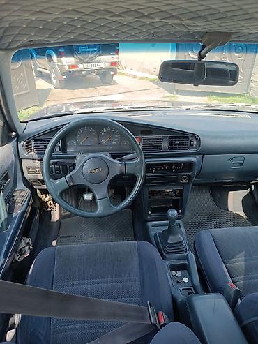 626: Mazda 626: 1990 г., 2 л, Механика, Бензин, Седан — 10