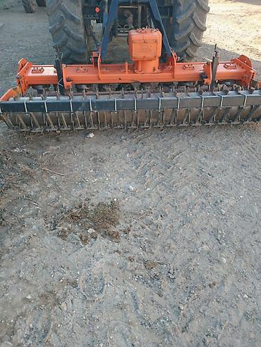 motor ucuz: Dik bıçaqlı kəltən əzən.İdeal vəziyyətdədir.Ətraflı məlumat üçün əlaqə — 2