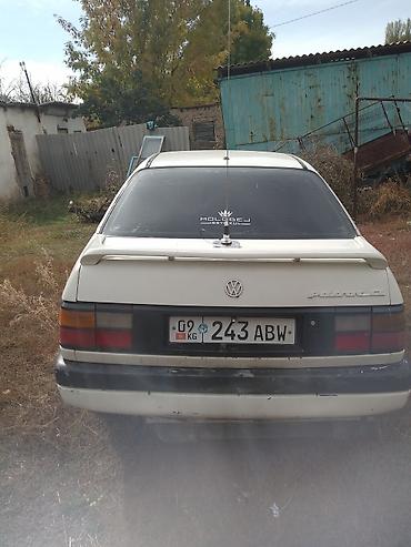 Volkswagen: Volkswagen Passat: 1991 г., Седан — 3