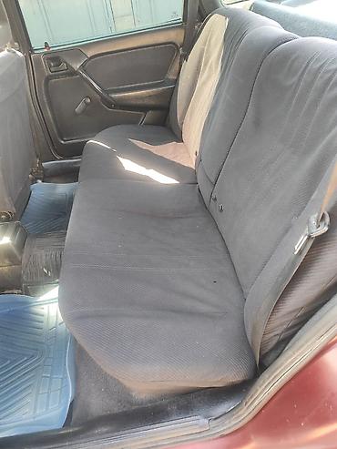 aimb g3: Opel Vectra: 1990 г., 1.6 л, Механика, Седан — 4