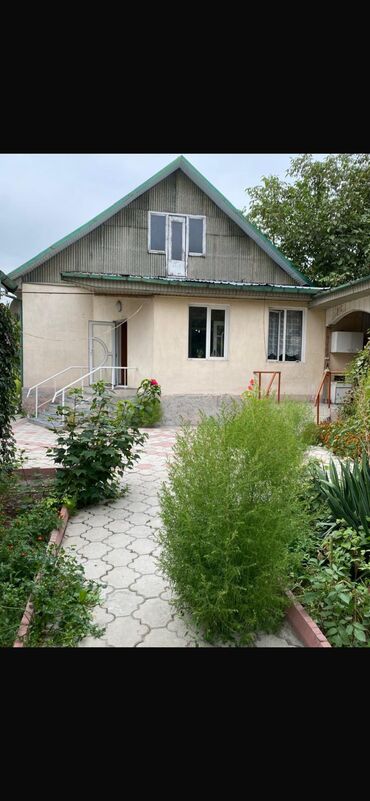 Продажа домов: Дом, 154 м², 4 комнаты, Риэлтор, Косметический ремонт