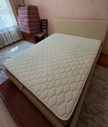 кровать металлическая цена: Продается двухместная спальная кровать 200/160, матрас ортопедический