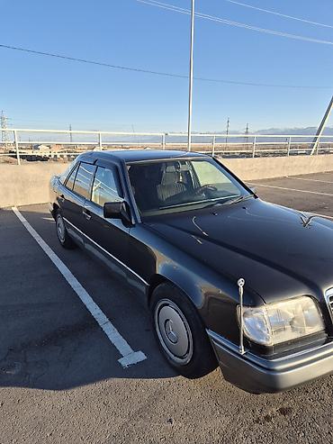 Mercedes-Benz: Mercedes-Benz W124: 1993 г., 2.8 л, Механика, Бензин, Седан — 1