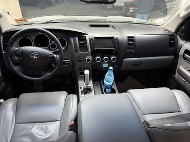 e 302: Toyota Sequoia: 2009 г., 5.7 л, Автомат, Бензин, Внедорожник — 2