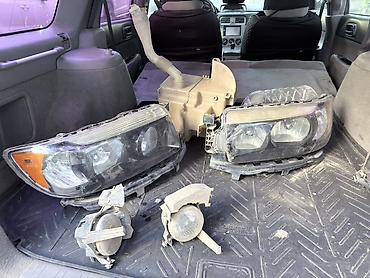 туманка форестер: Комплект передних фар Subaru 2006 г., Б/у, Оригинал, Япония — 1