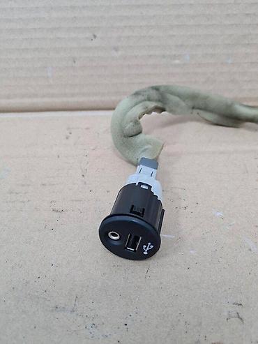 USB KONEKTOR ZA NISSAN JUKE