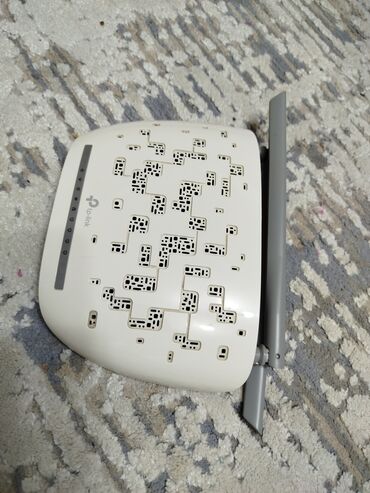 azercell wifi modem qiymeti: Router Tp-Link TD-W8961ND. İstifadə olunub. Heç bir problemi və