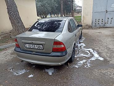 ravon az: Opel Vectra sedan - Kuzov: 4 qapılı sedan, gümüşü rəng - Nömrə kodu — 1